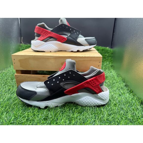 Nike Huarache - Grey/Red- Size 6Y - Picture 5 of 11